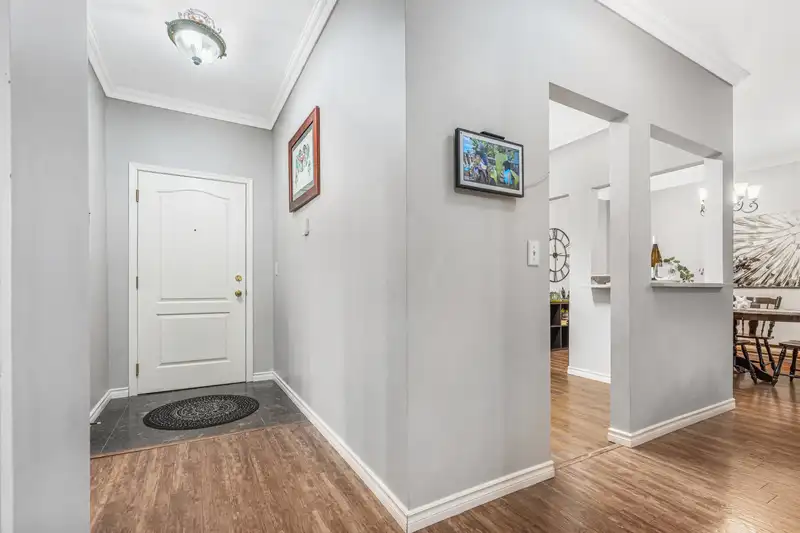 108 13918 72 AVENUE - photo 4 of 40