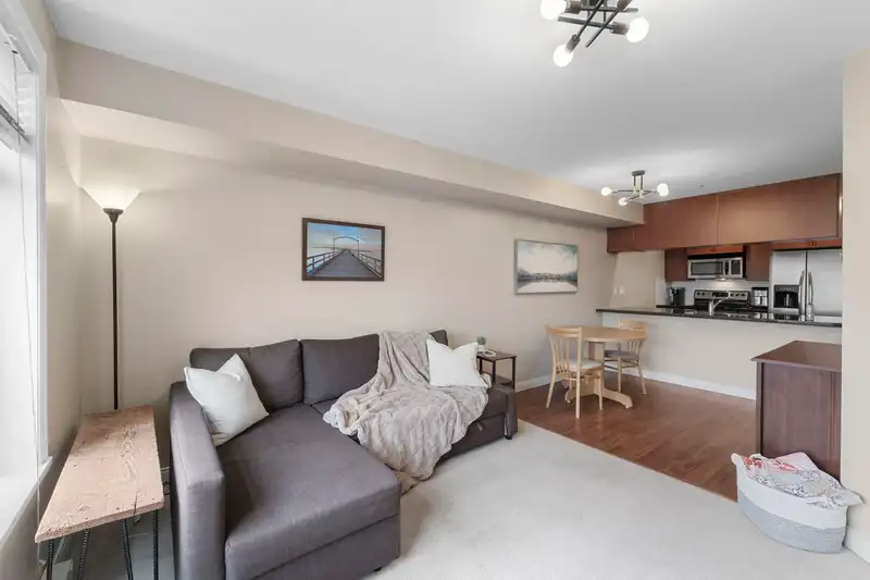 320 5516 198 STREET - photo 2 of 16
