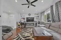 2617 RAILCAR CRESCENT - thumbnail 15