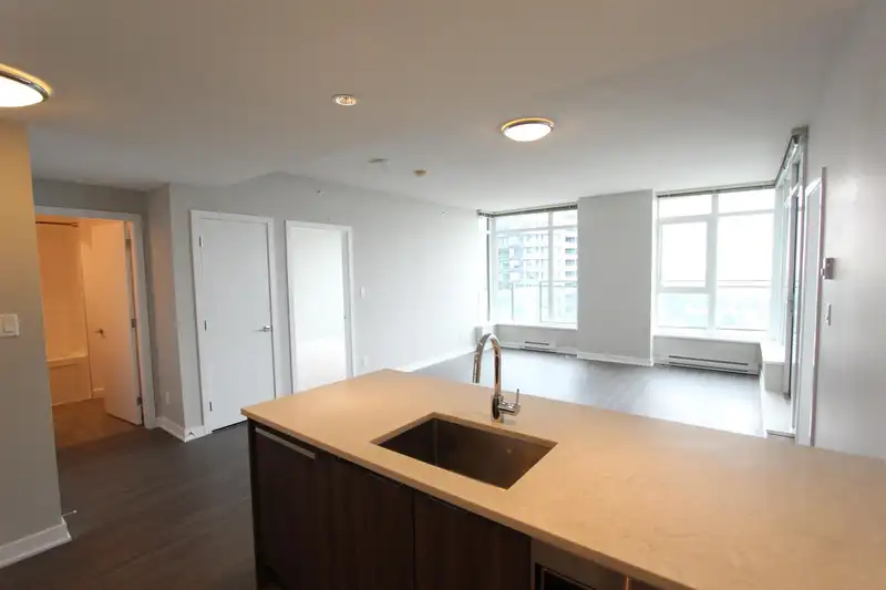 2701 4900 LENNOX LANE - photo 4 of 20