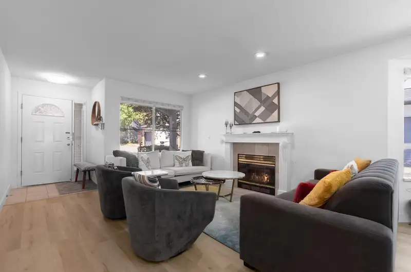 54 8120 GENERAL CURRIE ROAD - photo 4 of 29