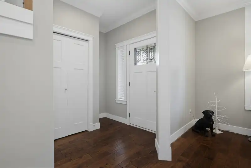 21030 80A AVENUE - photo 4 of 40