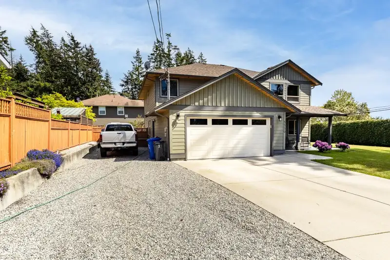 5550 WINTER ROAD - photo 3 of 40