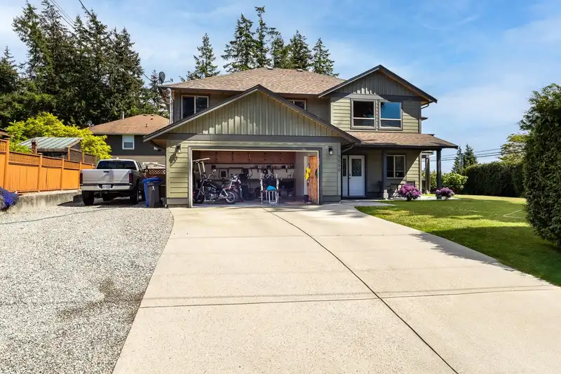 5550 WINTER ROAD - photo 4 of 40