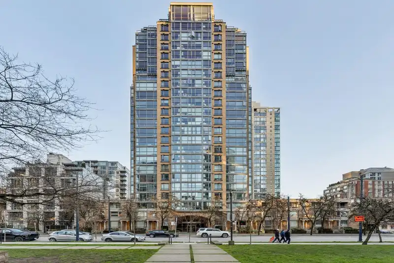 2101 1188 RICHARDS STREET - photo 1 of 19