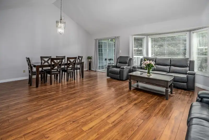 504 9123 154 STREET - photo 4 of 16