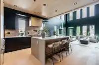 8194 201 STREET - thumbnail 1