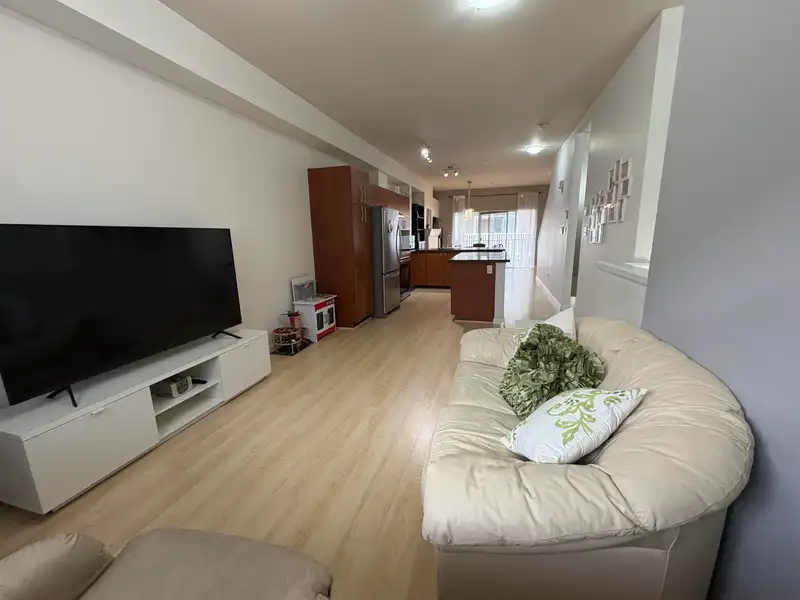 35 935 EWEN AVENUE - photo 4 of 37
