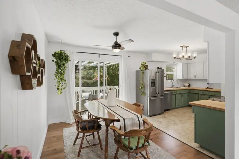 11782 74A AVENUE - photo 3 of 40