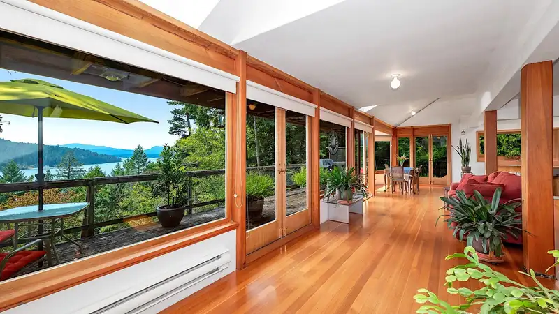476 MARINE DRIVE - photo 3 of 40