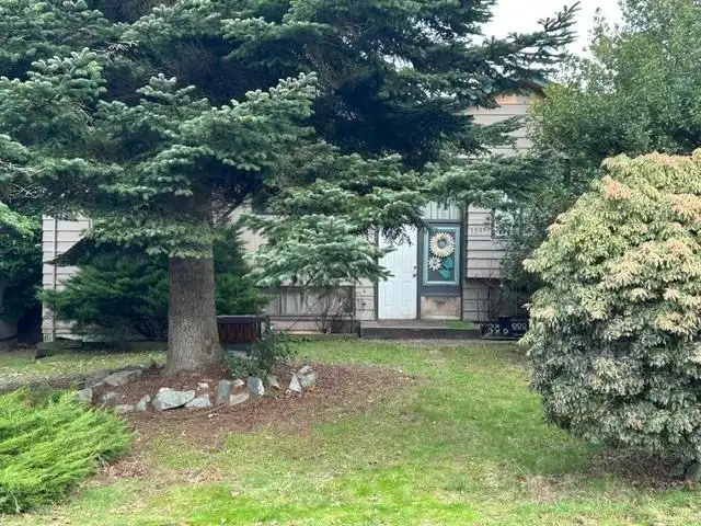 15087 CANARY DRIVE - photo 2 of 9