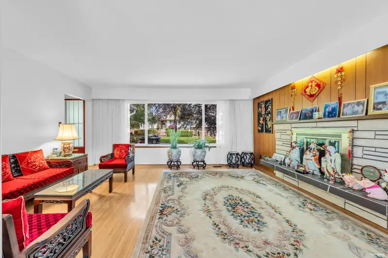 580 W 64TH AVENUE - photo 3 of 40