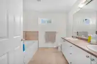 35 6195 168 STREET - thumbnail 21