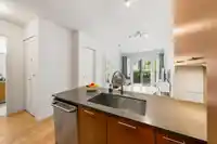 109 215 BROOKES STREET - thumbnail 20