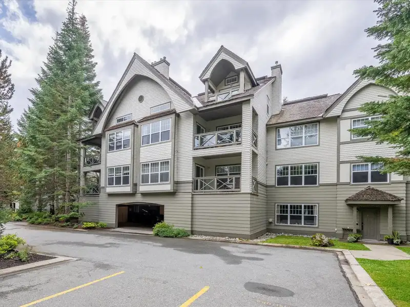 203 3300 PTARMIGAN PLACE - photo 1 of 22