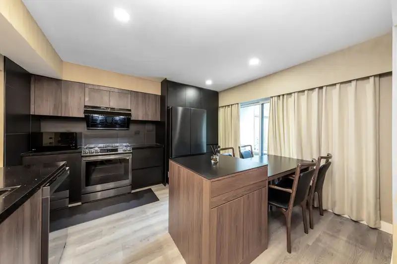 116 11491 7TH AVENUE - photo 4 of 40