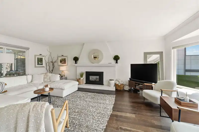 1237 IOCO ROAD - photo 3 of 25
