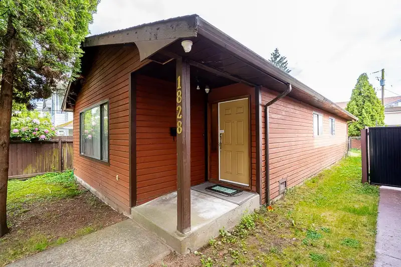 1828 PRAIRIE AVENUE - photo 3 of 27
