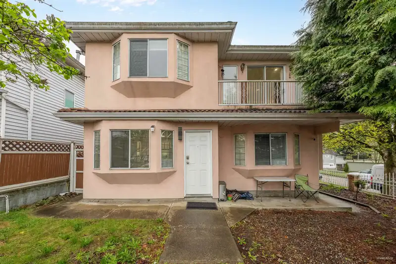 707 E 63RD AVENUE - photo 2 of 37