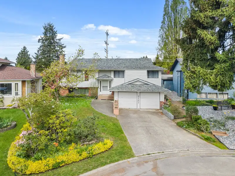 9507 204B STREET - photo 2 of 39