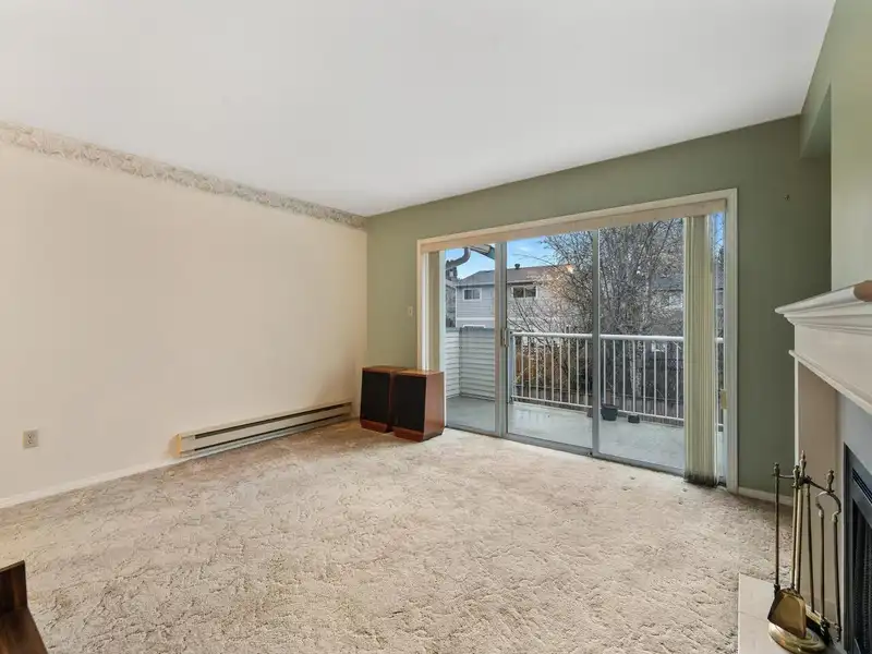 16 19797 64 AVENUE - photo 4 of 35