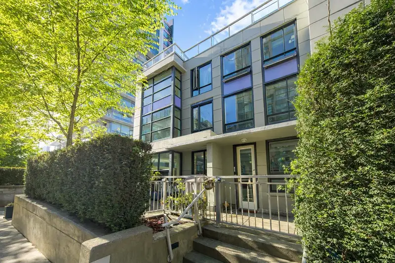 156 W 1ST AVENUE - photo 1 of 40