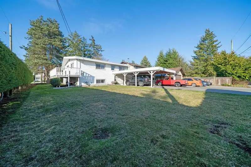 15004 96 AVENUE - photo 4 of 8